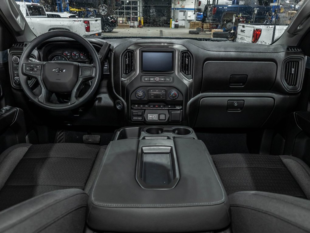 2026 Chevrolet SILVERADO 2500 4RM CUSTOM CREW in St-Jérôme, Quebec - 4 - w1024h768px