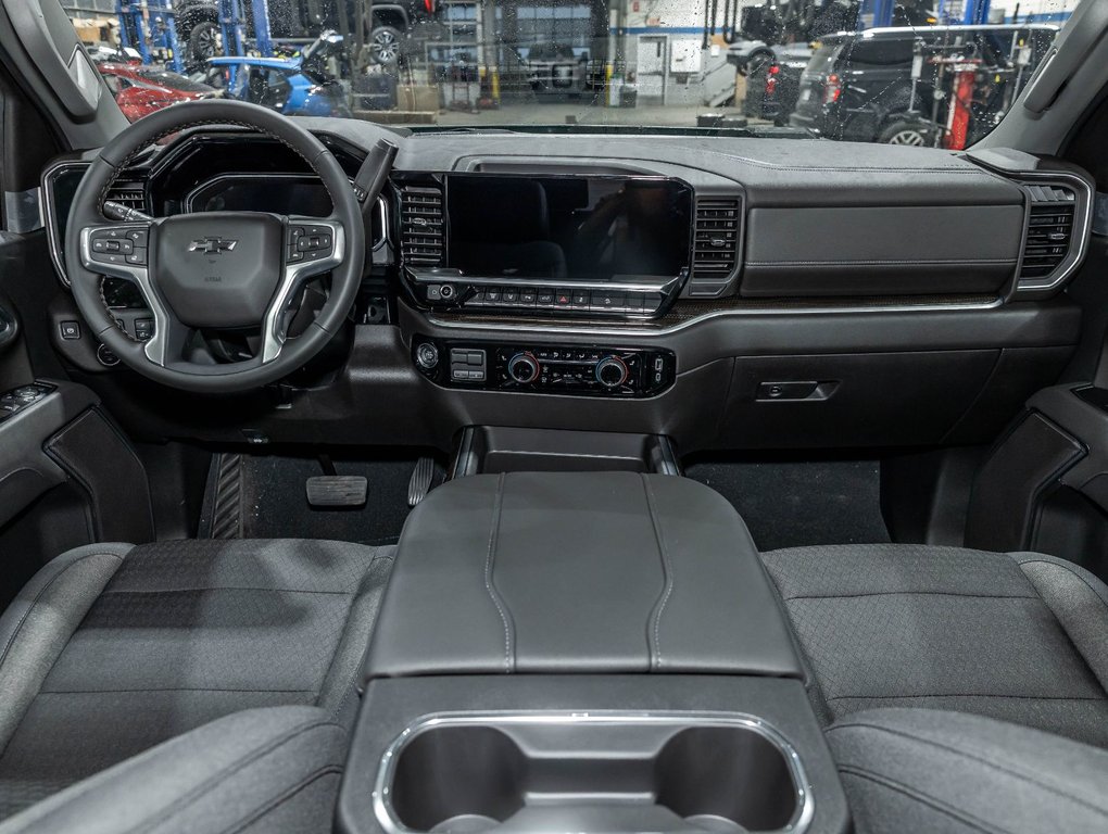 2026 Chevrolet SILVERADO 2500 HD in St-Jérôme, Quebec - 4 - w1024h768px
