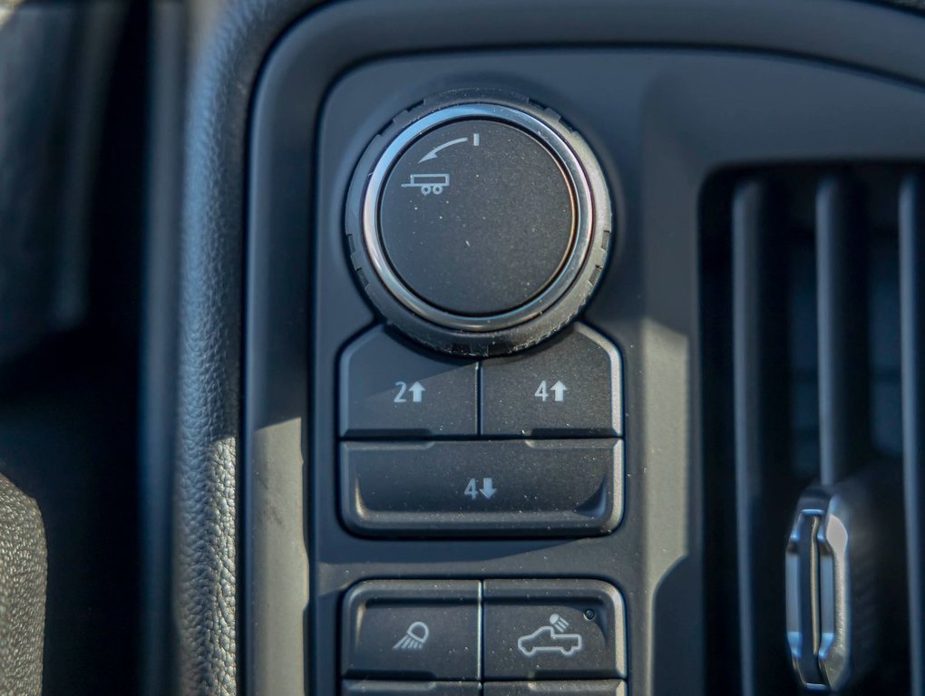 2024 Chevrolet SILVERADO 2500 HD in St-Jérôme, Quebec - 19 - w1024h768px