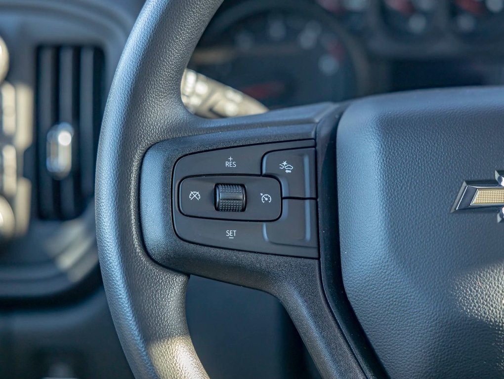 2024 Chevrolet SILVERADO 2500 HD in St-Jérôme, Quebec - 15 - w1024h768px