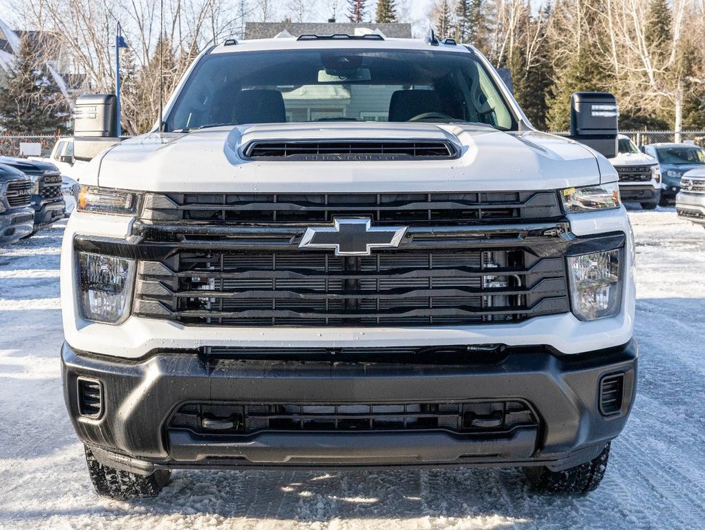 2024 Chevrolet SILVERADO 2500 HD in St-Jérôme, Quebec - 2 - w1024h768px