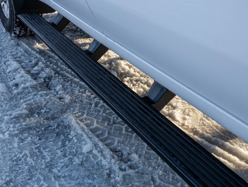 2024 Chevrolet SILVERADO 2500 HD in St-Jérôme, Quebec - 30 - w1024h768px