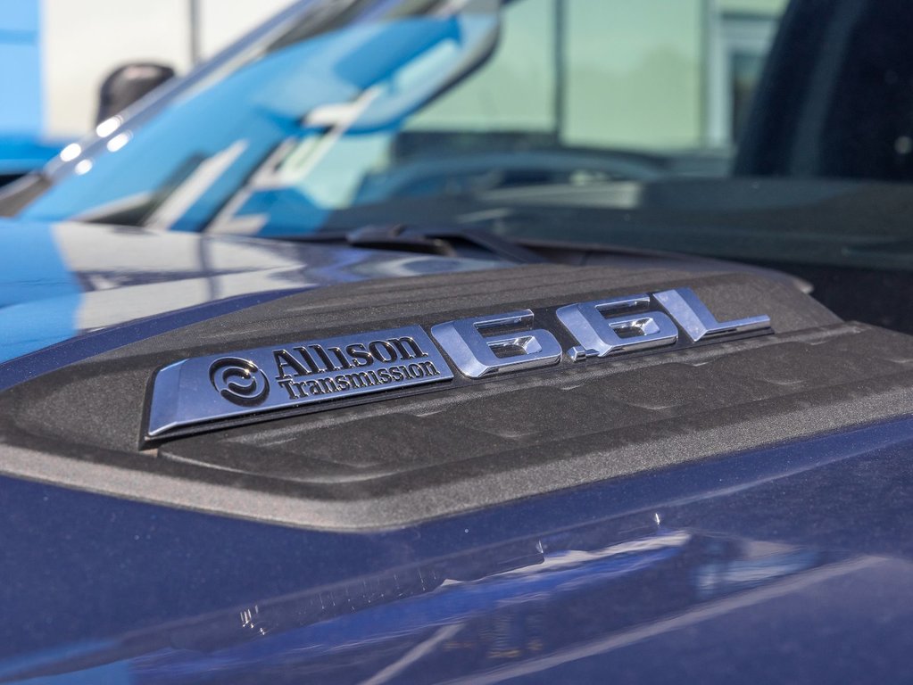 2024 Chevrolet SILVERADO 2500 HD in St-Jérôme, Quebec - 10 - w1024h768px