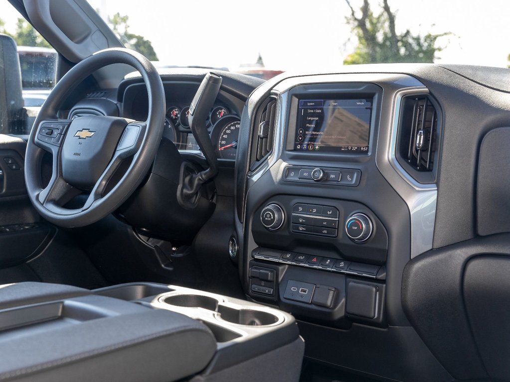 2024 Chevrolet SILVERADO 2500 HD in St-Jérôme, Quebec - 30 - w1024h768px