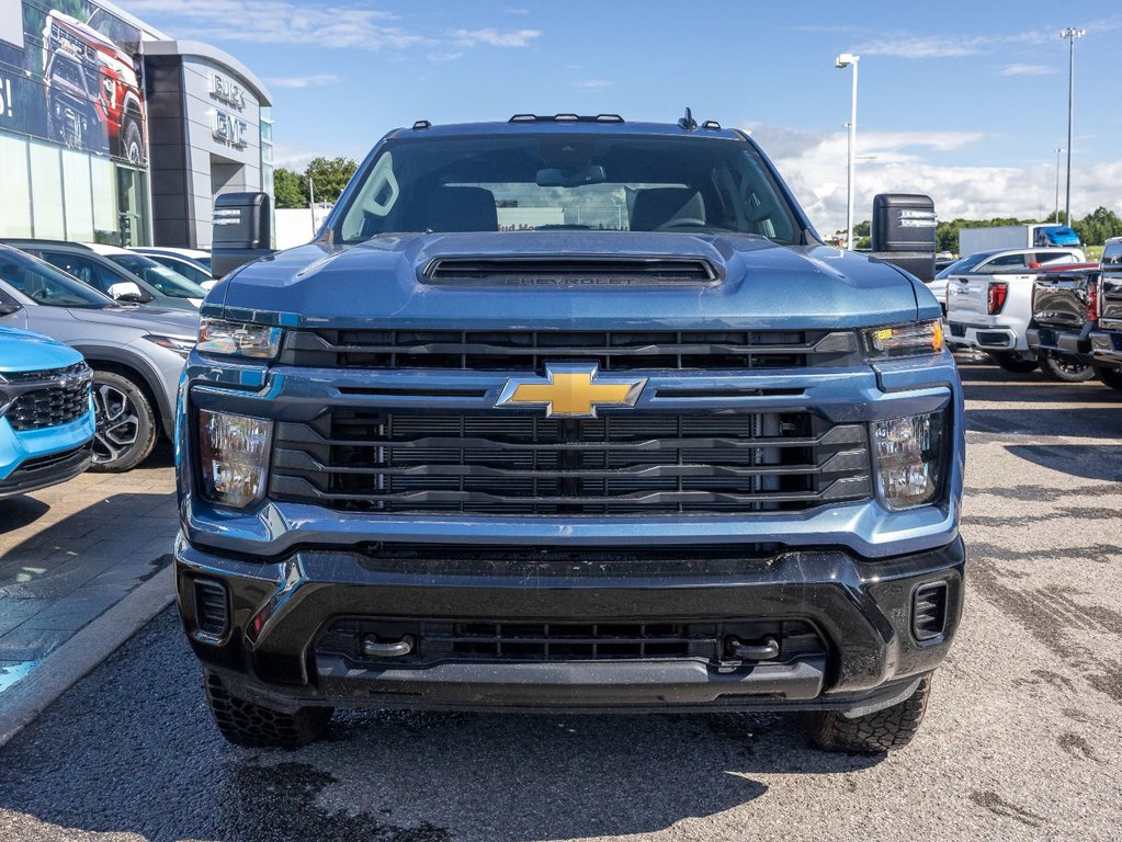 Chevrolet SILVERADO 2500 HD  2024 à St-Jérôme, Québec - 5 - w1024h768px