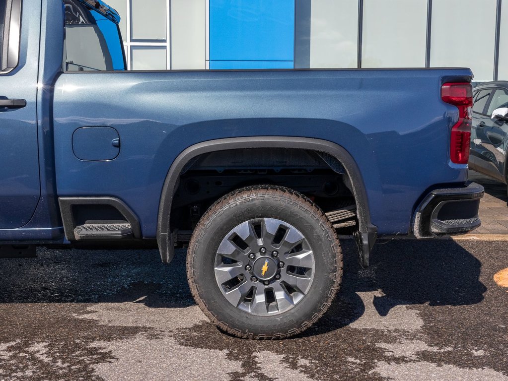 2024 Chevrolet SILVERADO 2500 HD in St-Jérôme, Quebec - 35 - w1024h768px