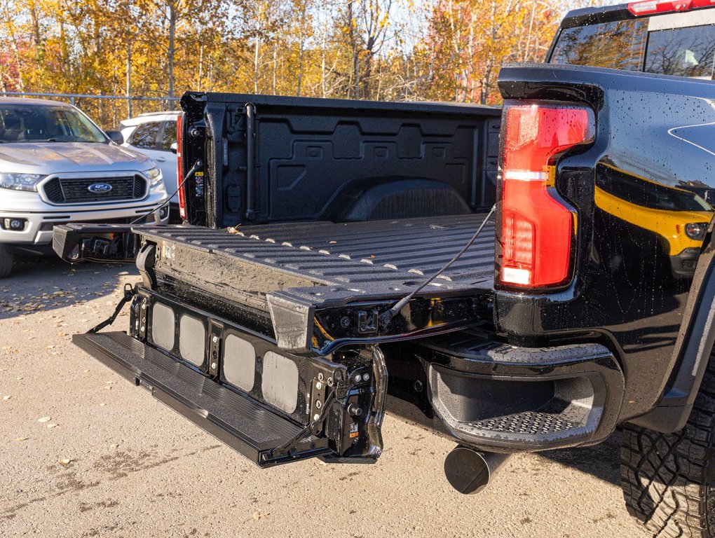 Chevrolet SILVERADO 2500 HD  2025 à St-Jérôme, Québec - 10 - w1024h768px