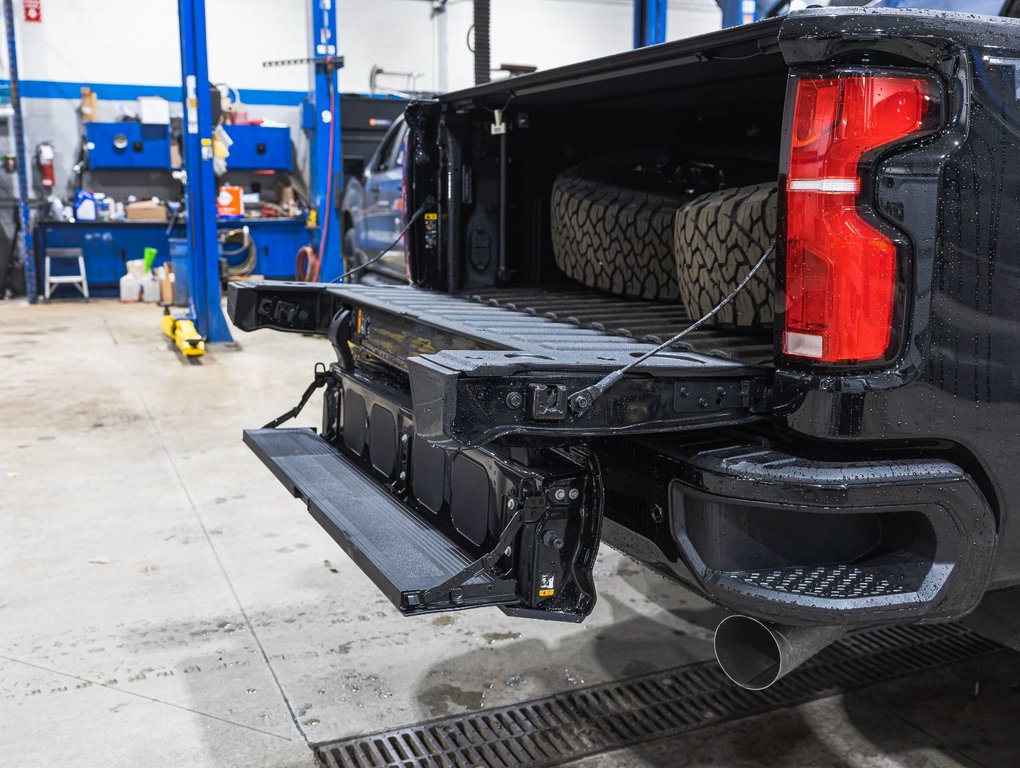 2025 Chevrolet SILVERADO 2500 HD in St-Jérôme, Quebec - 10 - w1024h768px