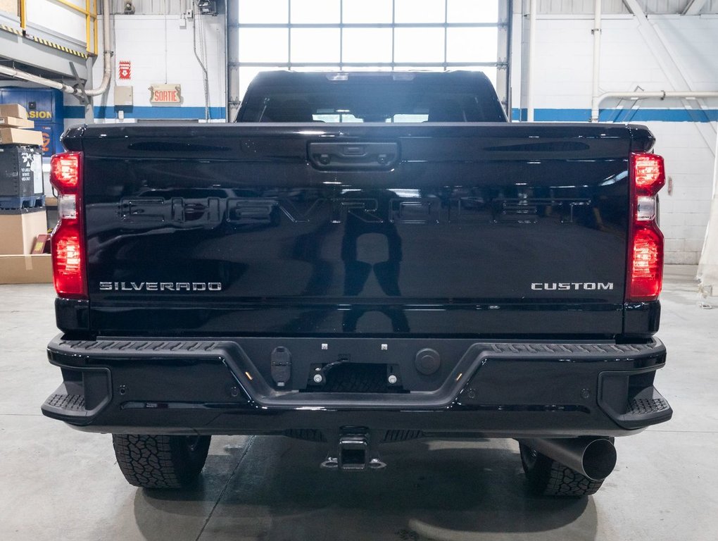 Chevrolet SILVERADO 2500 HD  2025 à St-Jérôme, Québec - 6 - w1024h768px