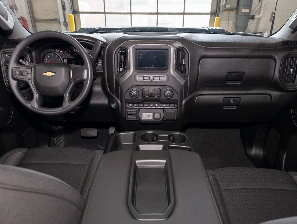 2025 Chevrolet SILVERADO 2500 HD in St-Jérôme, Quebec - 4 - w1024h768px