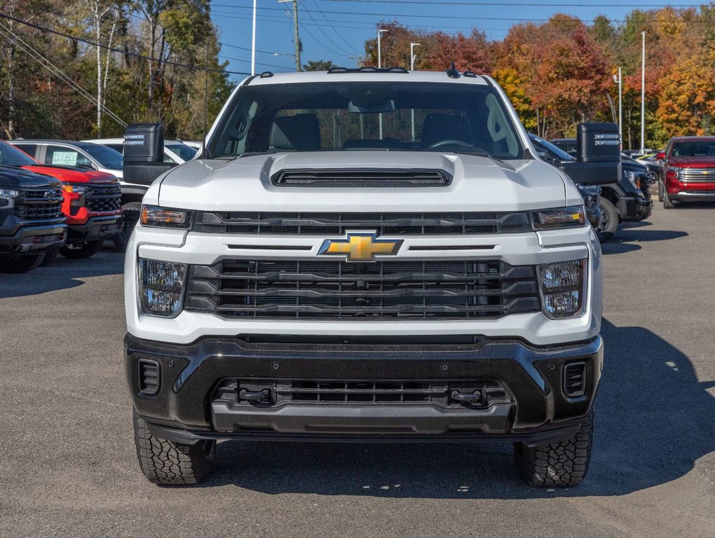 2025 Chevrolet SILVERADO 2500 HD in St-Jérôme, Quebec - 2 - w1024h768px