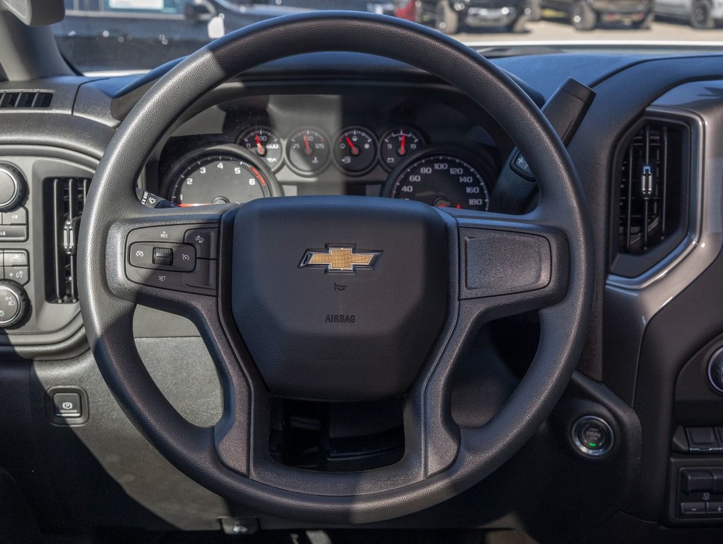 2025 Chevrolet SILVERADO 2500 HD in St-Jérôme, Quebec - 12 - w1024h768px