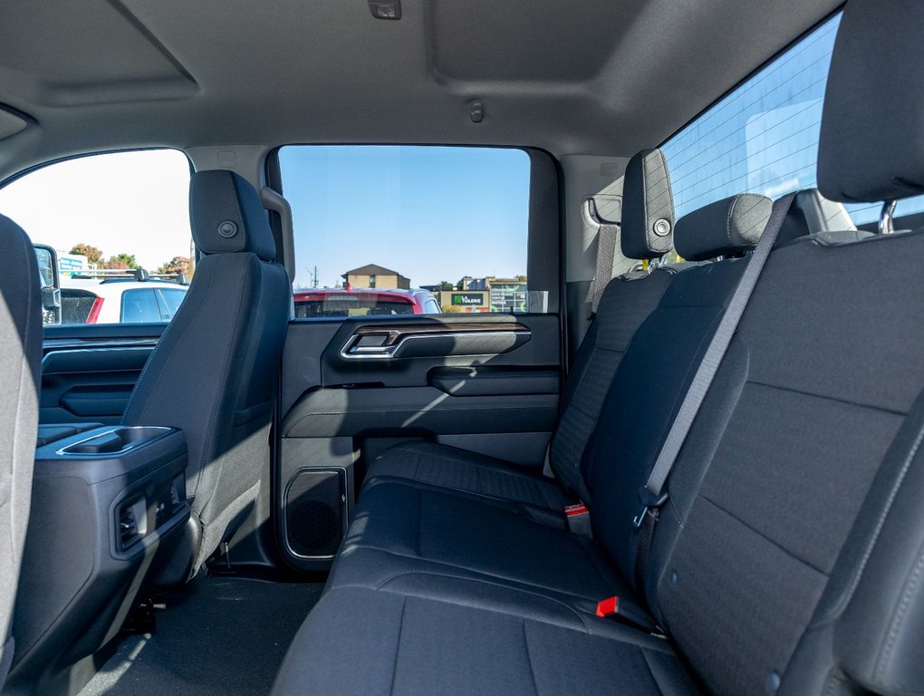 2025 Chevrolet SILVERADO 2500 HD in St-Jérôme, Quebec - 33 - w1024h768px