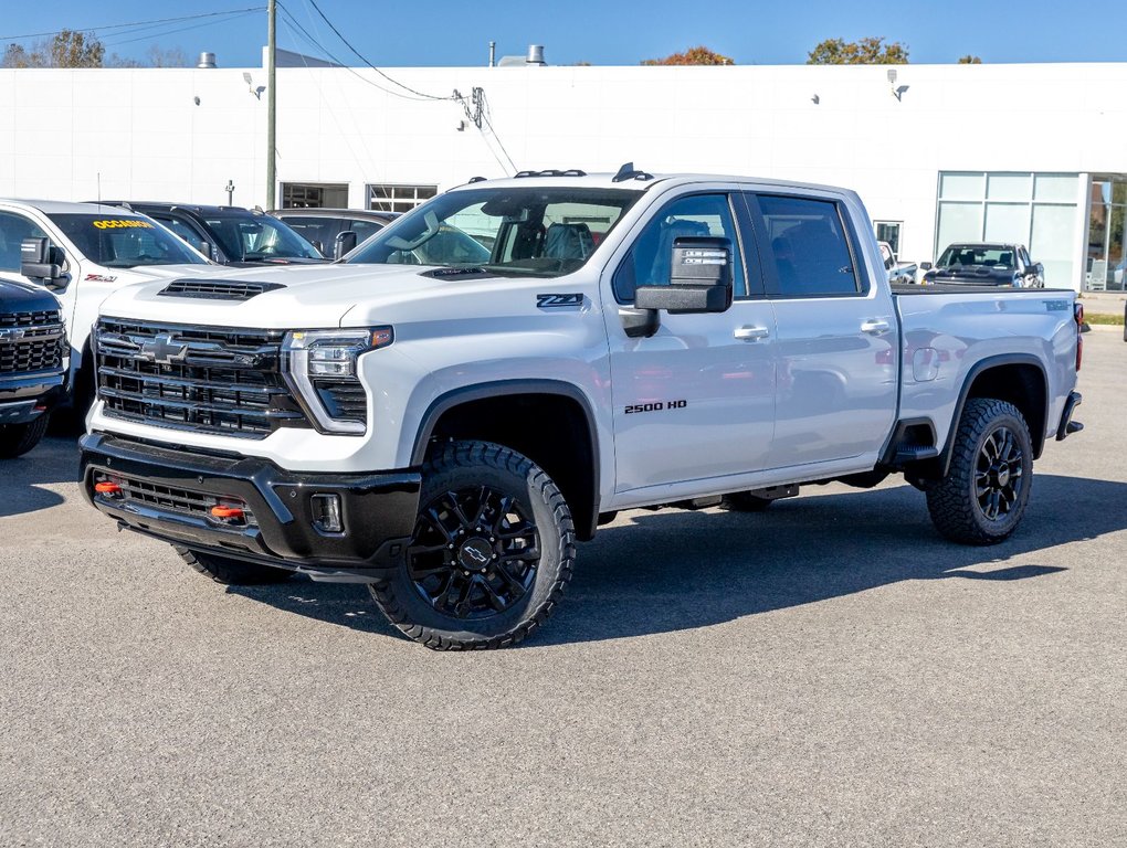 2025 Chevrolet SILVERADO 2500 HD in St-Jérôme, Quebec - 1 - w1024h768px