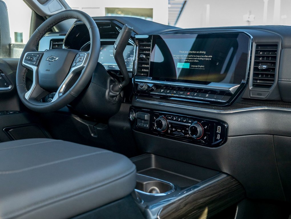 2025 Chevrolet SILVERADO 2500 HD in St-Jérôme, Quebec - 32 - w1024h768px