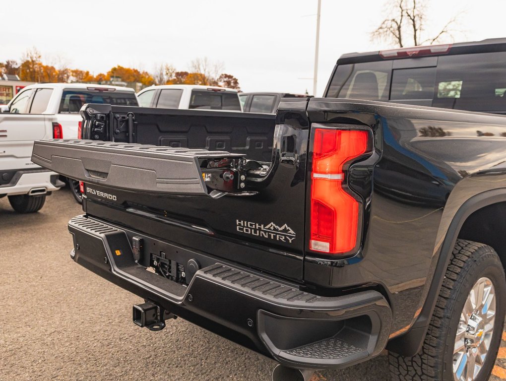 2025 Chevrolet SILVERADO 2500 HD in St-Jérôme, Quebec - 37 - w1024h768px