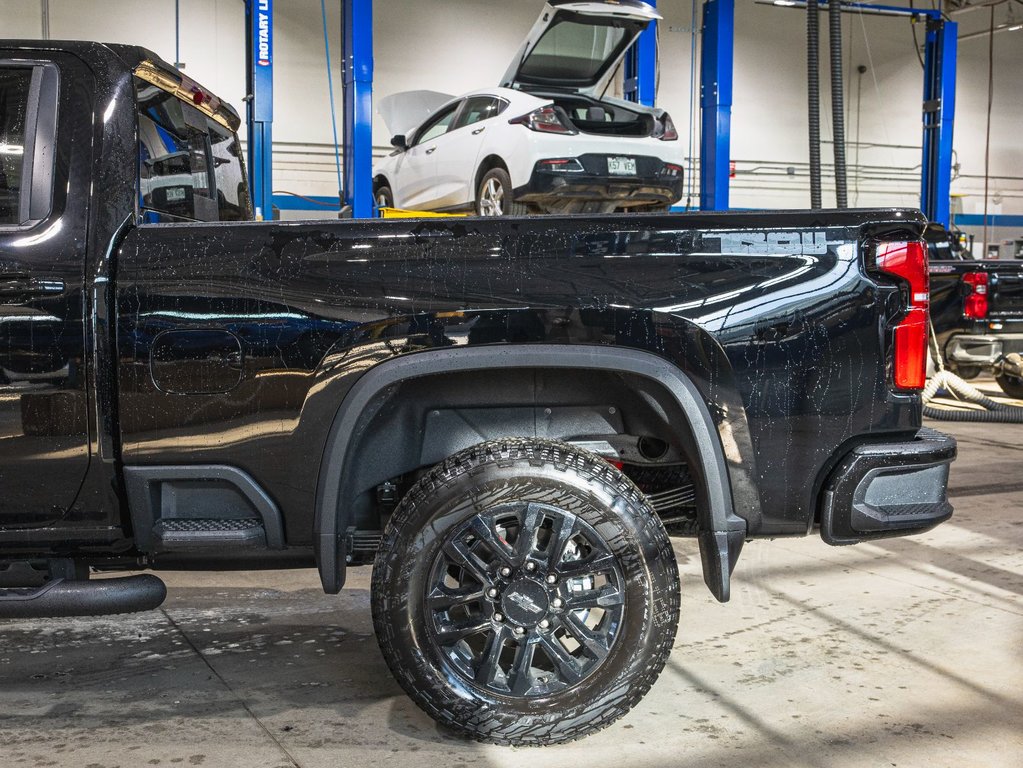 Chevrolet SILVERADO 2500 HD  2025 à St-Jérôme, Québec - 34 - w1024h768px