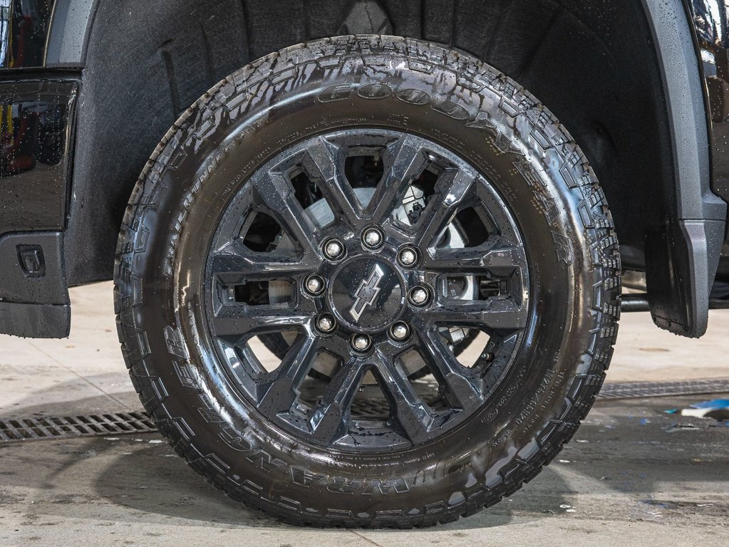 Chevrolet SILVERADO 2500 HD  2025 à St-Jérôme, Québec - 36 - w1024h768px
