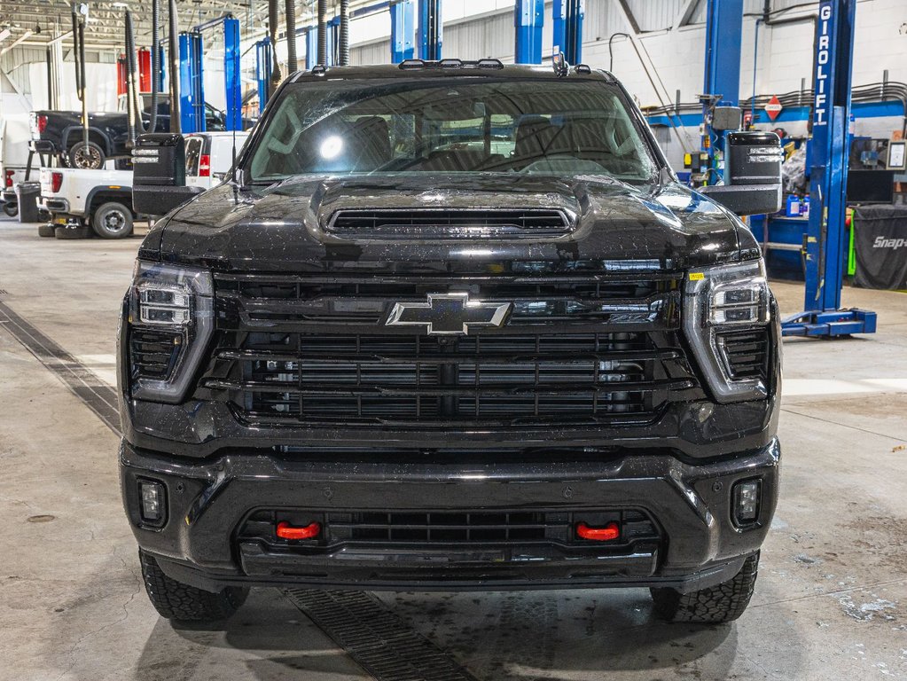 Chevrolet SILVERADO 2500 HD  2025 à St-Jérôme, Québec - 2 - w1024h768px