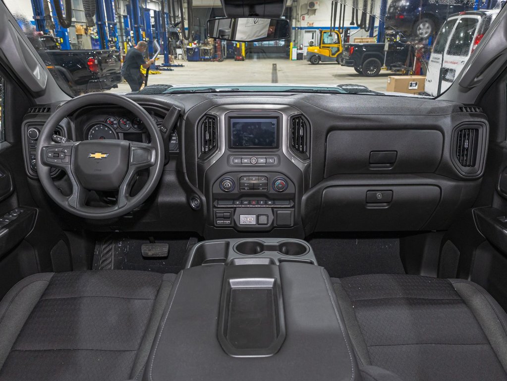 Chevrolet SILVERADO 2500 HD  2025 à St-Jérôme, Québec - 4 - w1024h768px