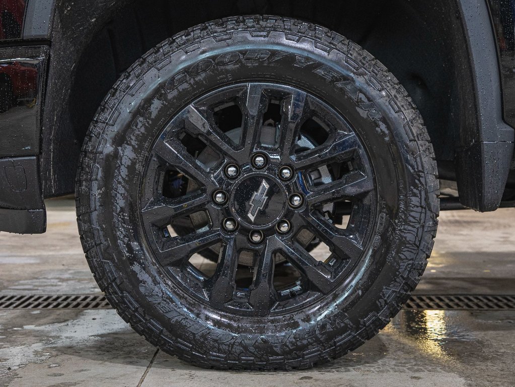 Chevrolet SILVERADO 2500 HD  2025 à St-Jérôme, Québec - 32 - w1024h768px