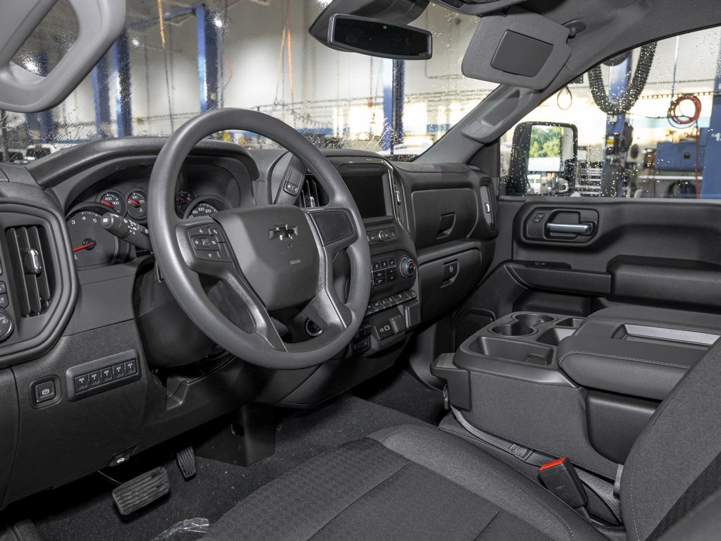 Chevrolet SILVERADO 2500 HD  2025 à St-Jérôme, Québec - 11 - w1024h768px