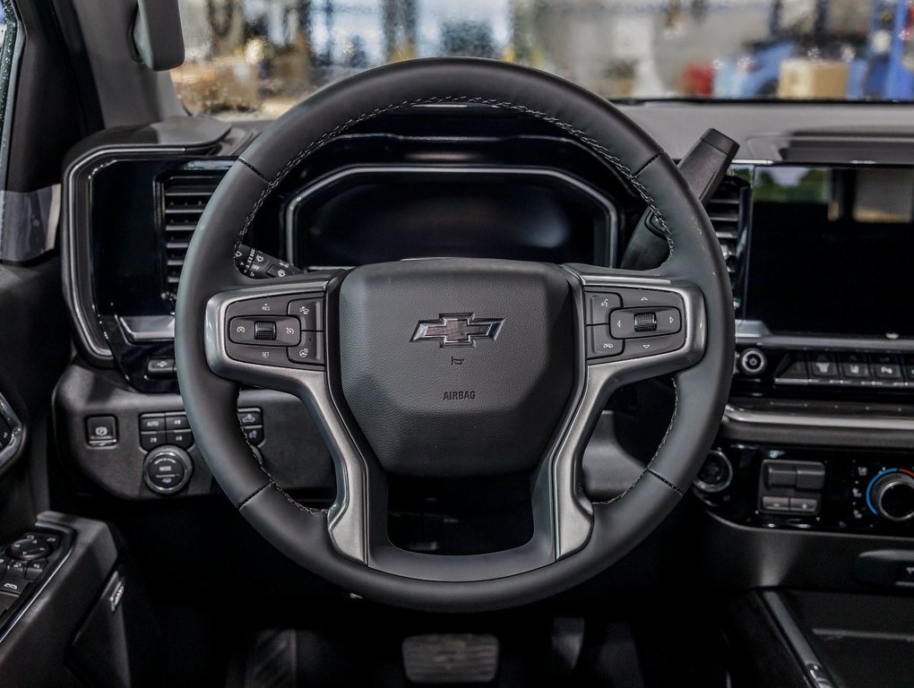 2025 Chevrolet SILVERADO 2500 HD in St-Jérôme, Quebec - 13 - w1024h768px