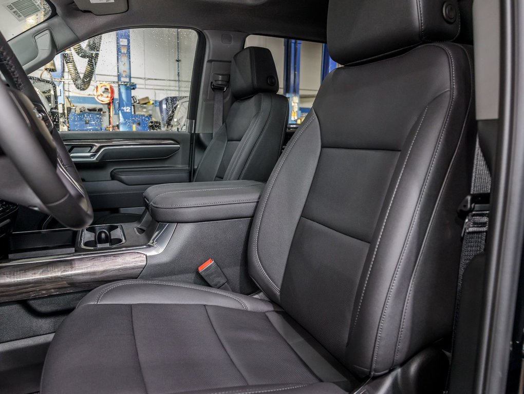 2025 Chevrolet SILVERADO 2500 HD in St-Jérôme, Quebec - 11 - w1024h768px