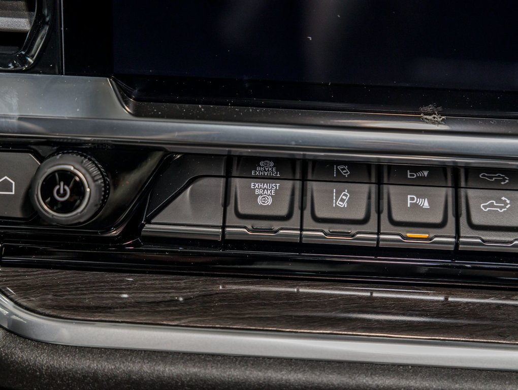 2025 Chevrolet SILVERADO 2500 HD in St-Jérôme, Quebec - 26 - w1024h768px