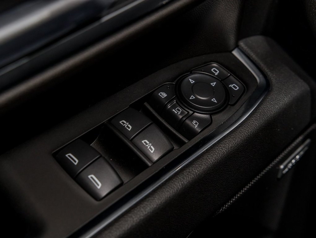 2025 Chevrolet SILVERADO 2500 HD in St-Jérôme, Quebec - 31 - w1024h768px