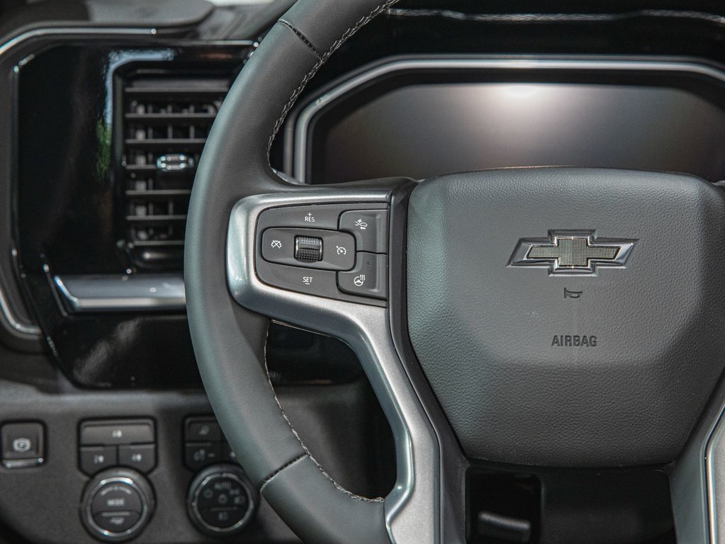 Chevrolet SILVERADO 2500 HD  2025 à St-Jérôme, Québec - 15 - w1024h768px