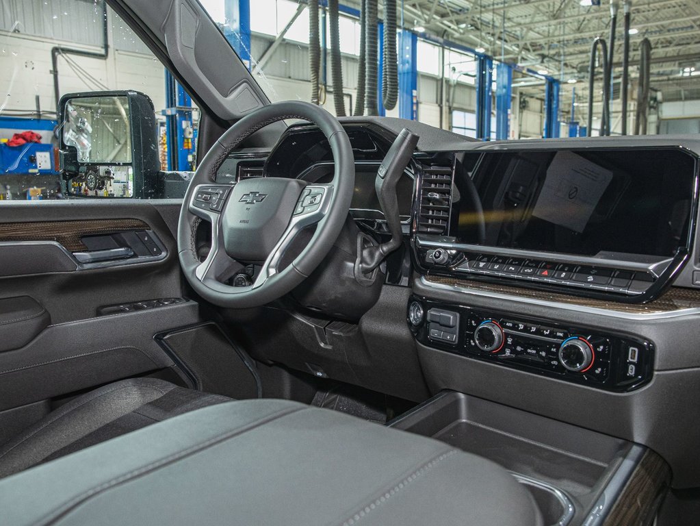 Chevrolet SILVERADO 2500 HD  2025 à St-Jérôme, Québec - 30 - w1024h768px