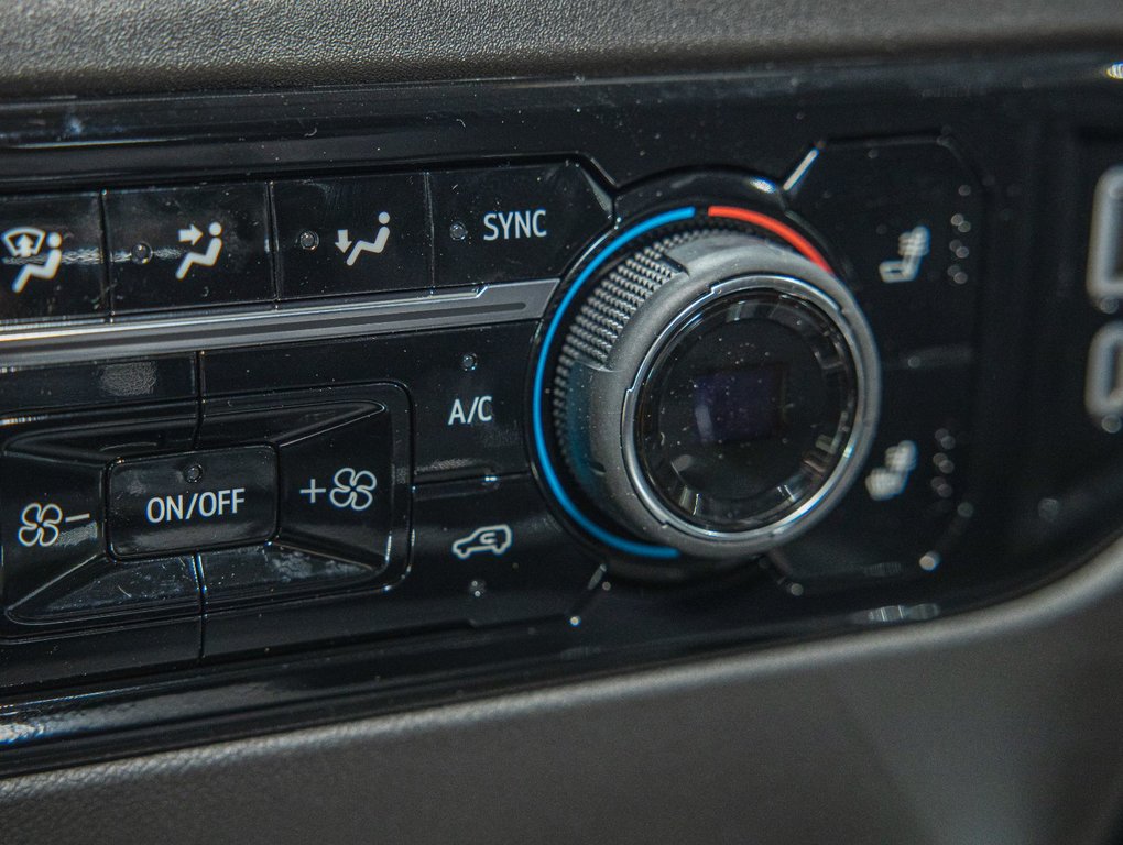 Chevrolet SILVERADO 2500 HD  2025 à St-Jérôme, Québec - 24 - w1024h768px