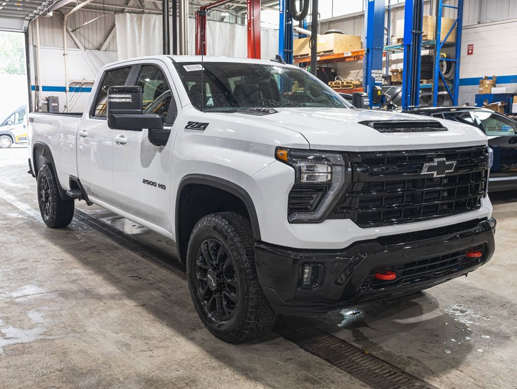 Chevrolet SILVERADO 2500 HD  2025 à St-Jérôme, Québec - 10 - w1024h768px