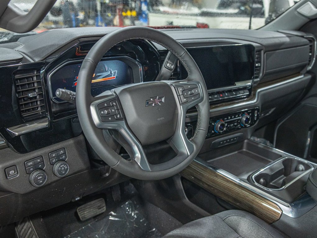 Chevrolet SILVERADO 2500 HD  2025 à St-Jérôme, Québec - 12 - w1024h768px