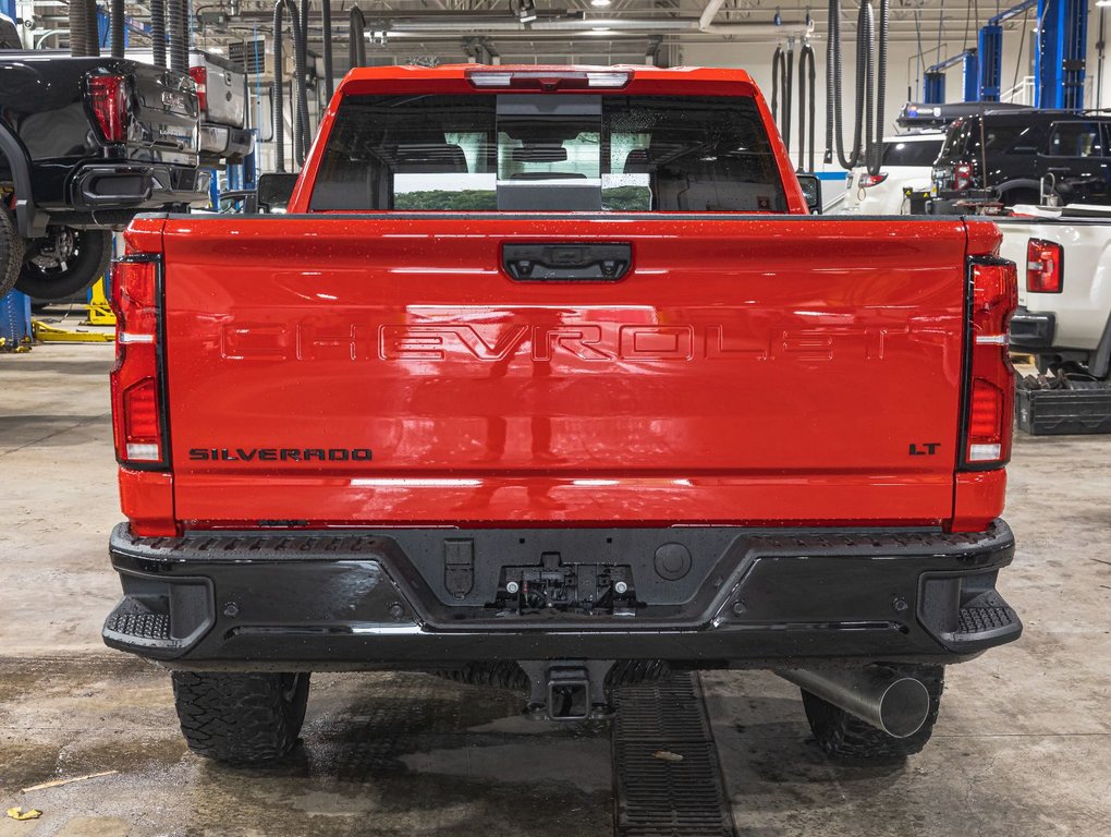Chevrolet SILVERADO 2500 HD  2025 à St-Jérôme, Québec - 8 - w1024h768px