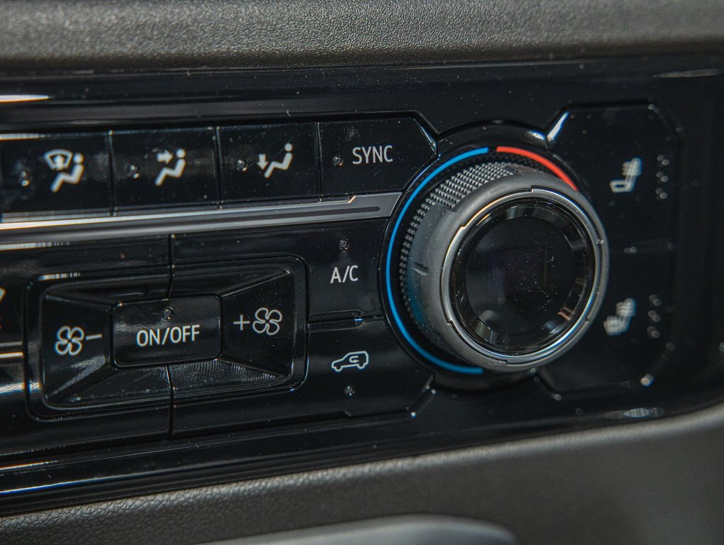 Chevrolet SILVERADO 2500 HD  2025 à St-Jérôme, Québec - 24 - w1024h768px