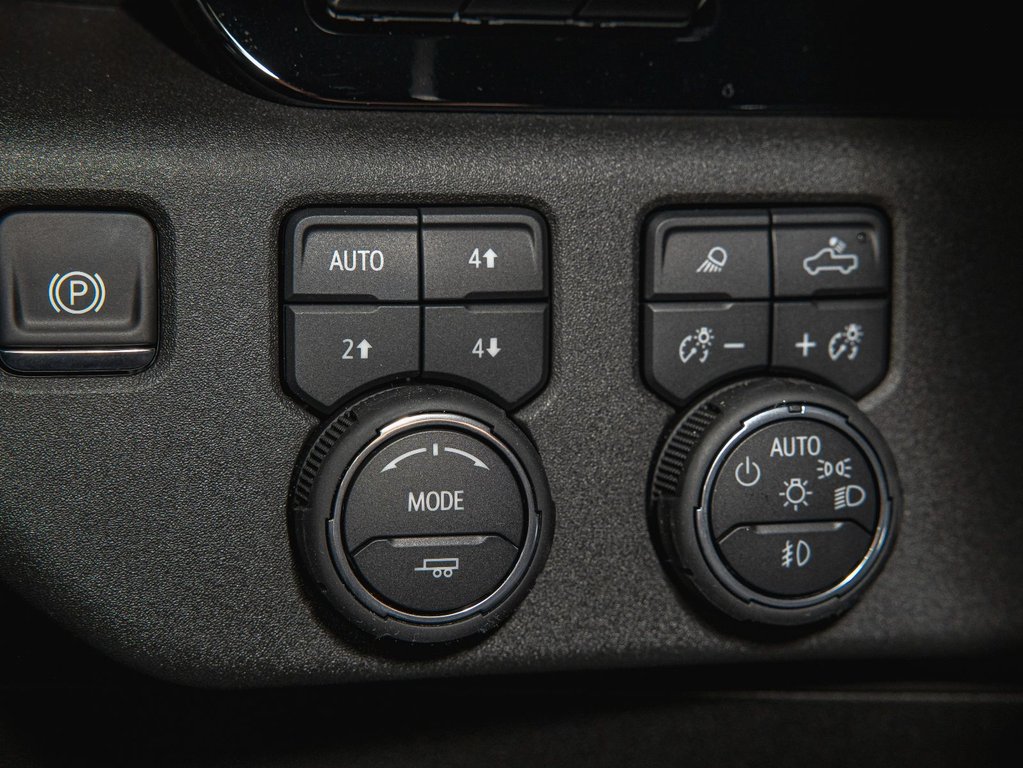 2025 Chevrolet SILVERADO 2500 HD in St-Jérôme, Quebec - 24 - w1024h768px