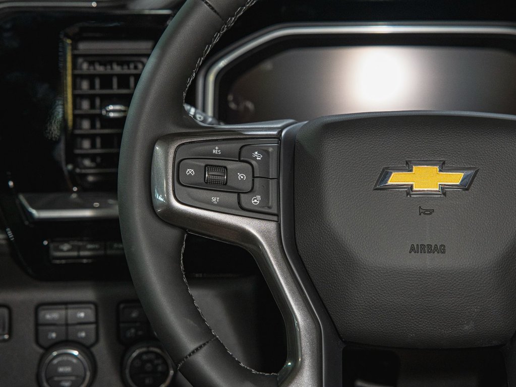 2025 Chevrolet SILVERADO 2500 HD in St-Jérôme, Quebec - 14 - w1024h768px