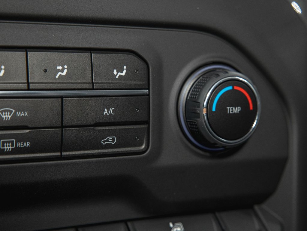 2025 Chevrolet SILVERADO 2500 HD in St-Jérôme, Quebec - 19 - w1024h768px