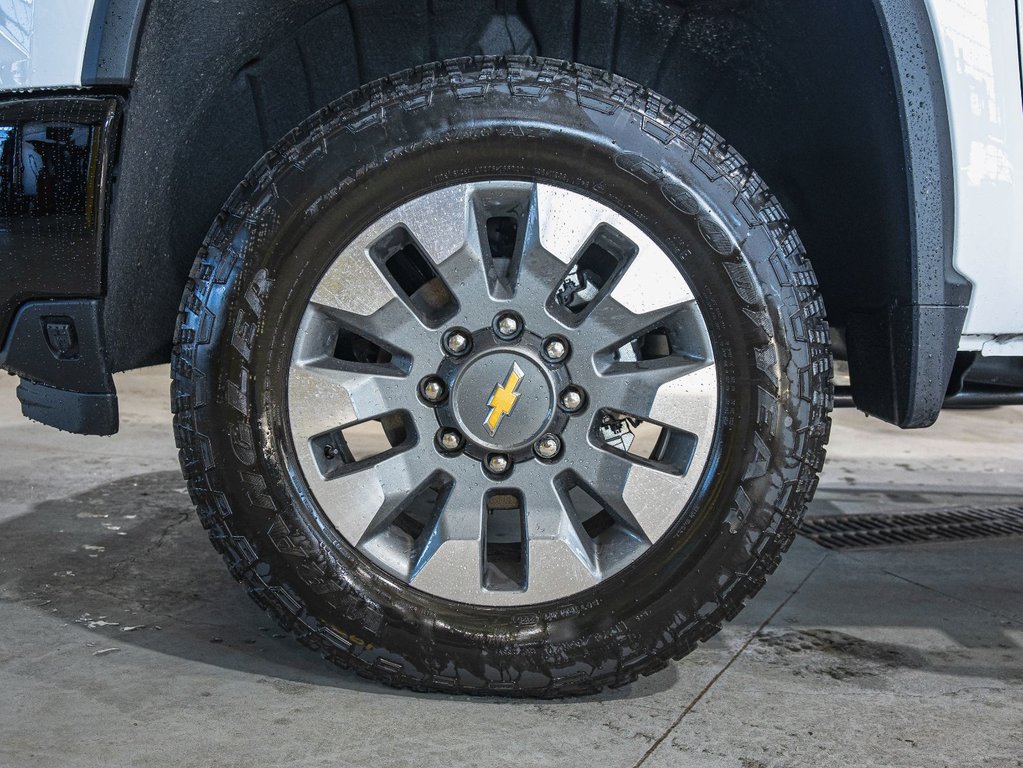 2025 Chevrolet SILVERADO 2500 HD in St-Jérôme, Quebec - 32 - w1024h768px