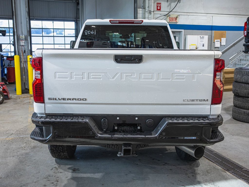 2025 Chevrolet SILVERADO 2500 HD in St-Jérôme, Quebec - 6 - w1024h768px