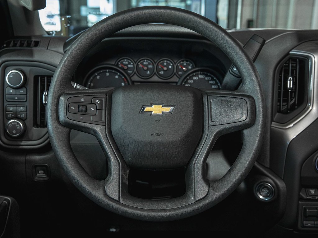 2025 Chevrolet SILVERADO 2500 HD in St-Jérôme, Quebec - 12 - w1024h768px