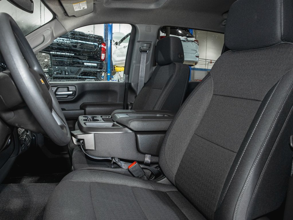 2025 Chevrolet SILVERADO 2500 HD in St-Jérôme, Quebec - 10 - w1024h768px