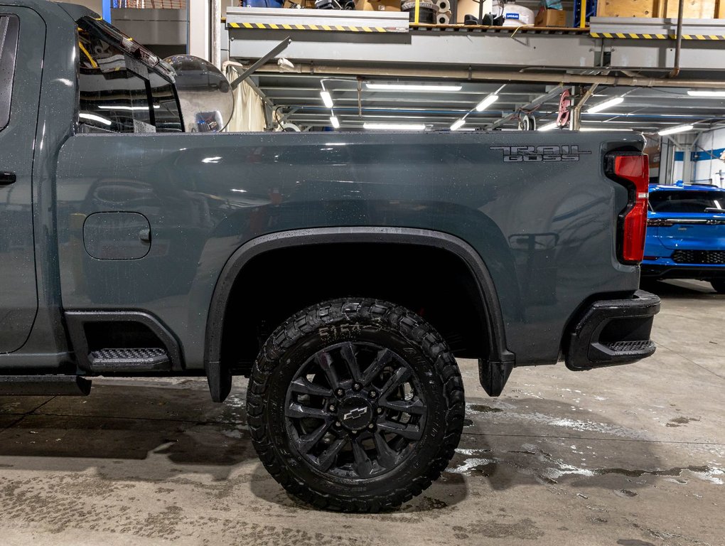 2026 Chevrolet Silverado 2500 HD in St-Jérôme, Quebec - 36 - w1024h768px