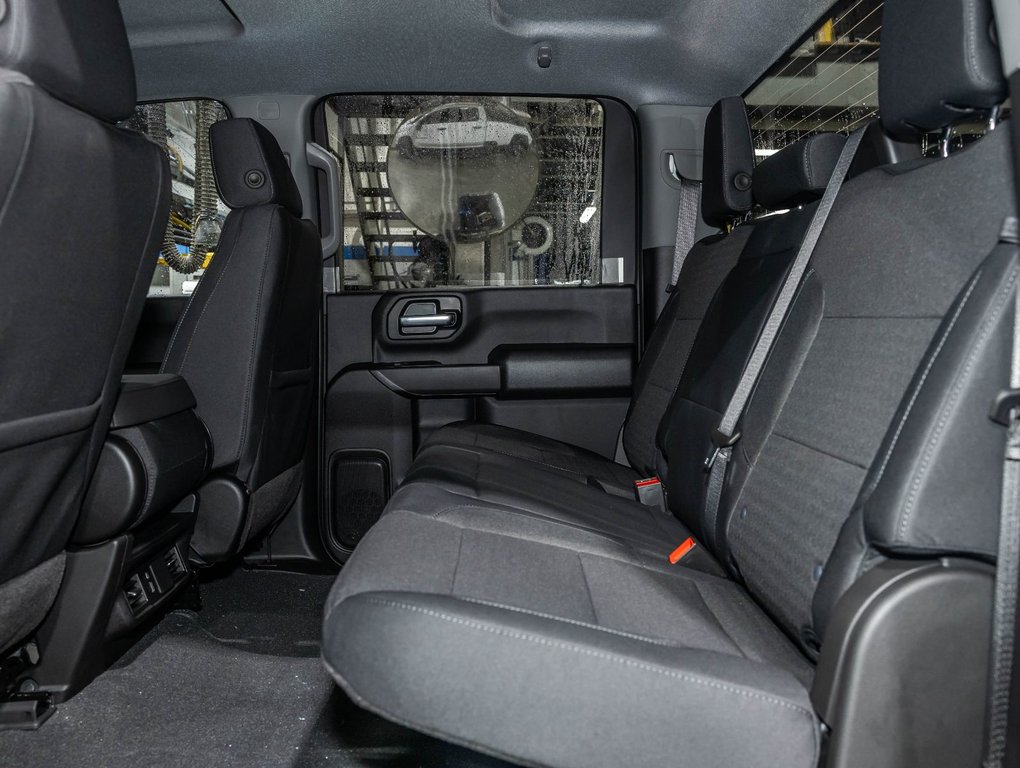 2026 Chevrolet Silverado 2500 HD in St-Jérôme, Quebec - 29 - w1024h768px