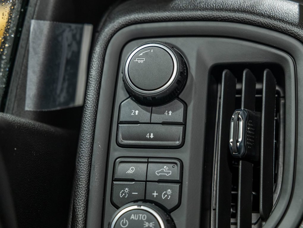 2026 Chevrolet Silverado 2500 HD in St-Jérôme, Quebec - 22 - w1024h768px