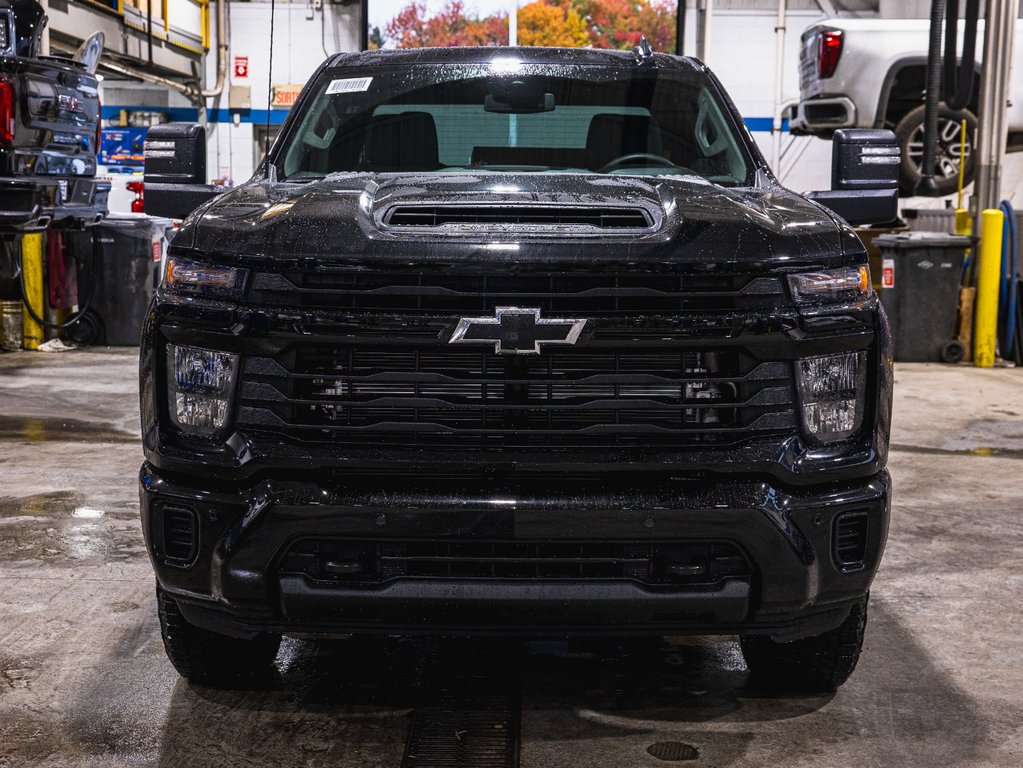 2026 Chevrolet Silverado 2500 HD in St-Jérôme, Quebec - 2 - w1024h768px