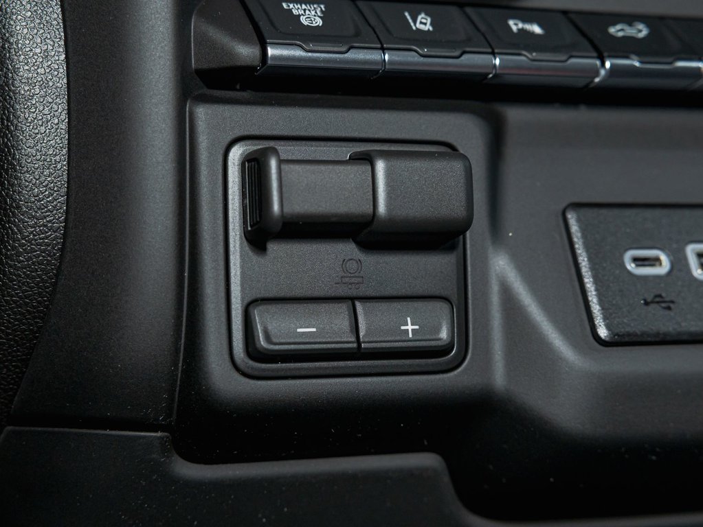 2026 Chevrolet Silverado 2500 HD in St-Jérôme, Quebec - 22 - w1024h768px
