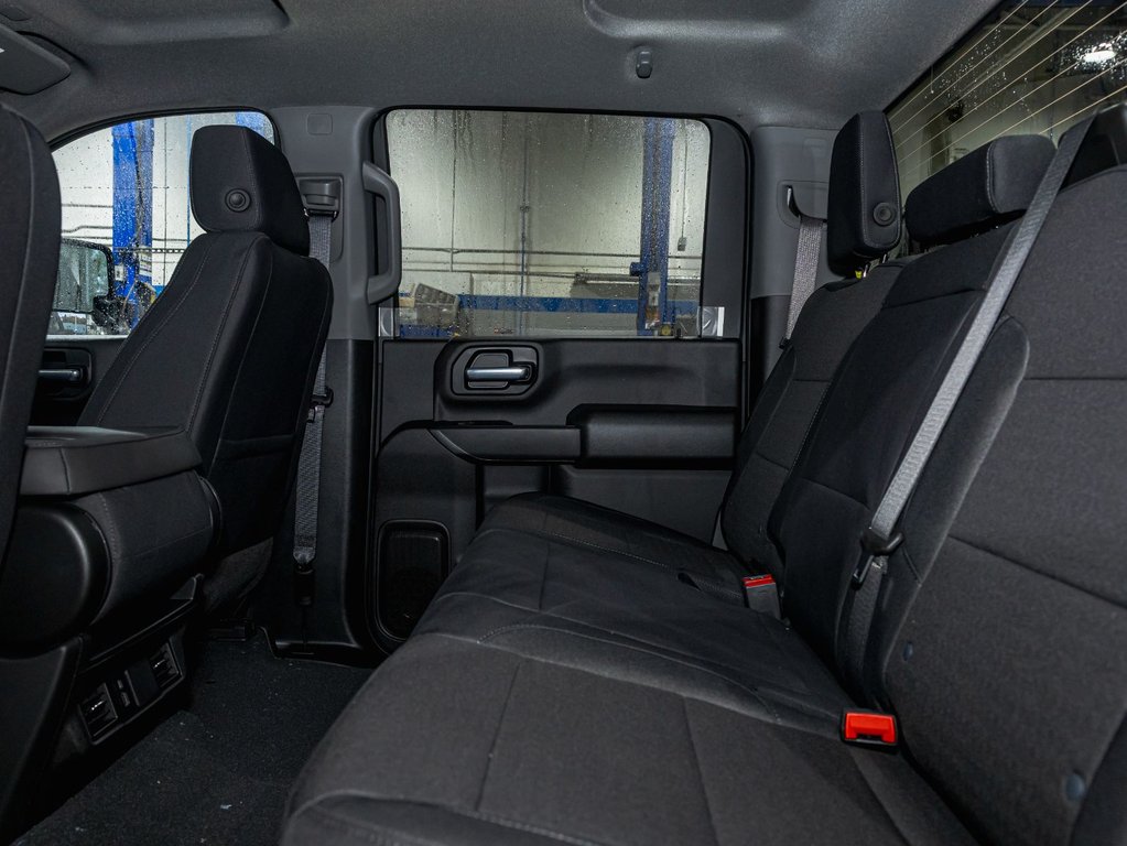 2026 Chevrolet Silverado 2500 HD in St-Jérôme, Quebec - 27 - w1024h768px